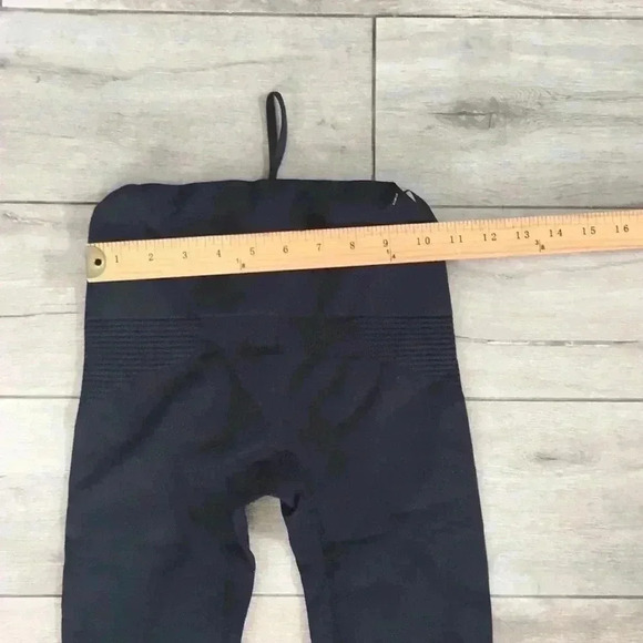 Athleta seamless legging - Picture 5 of 5